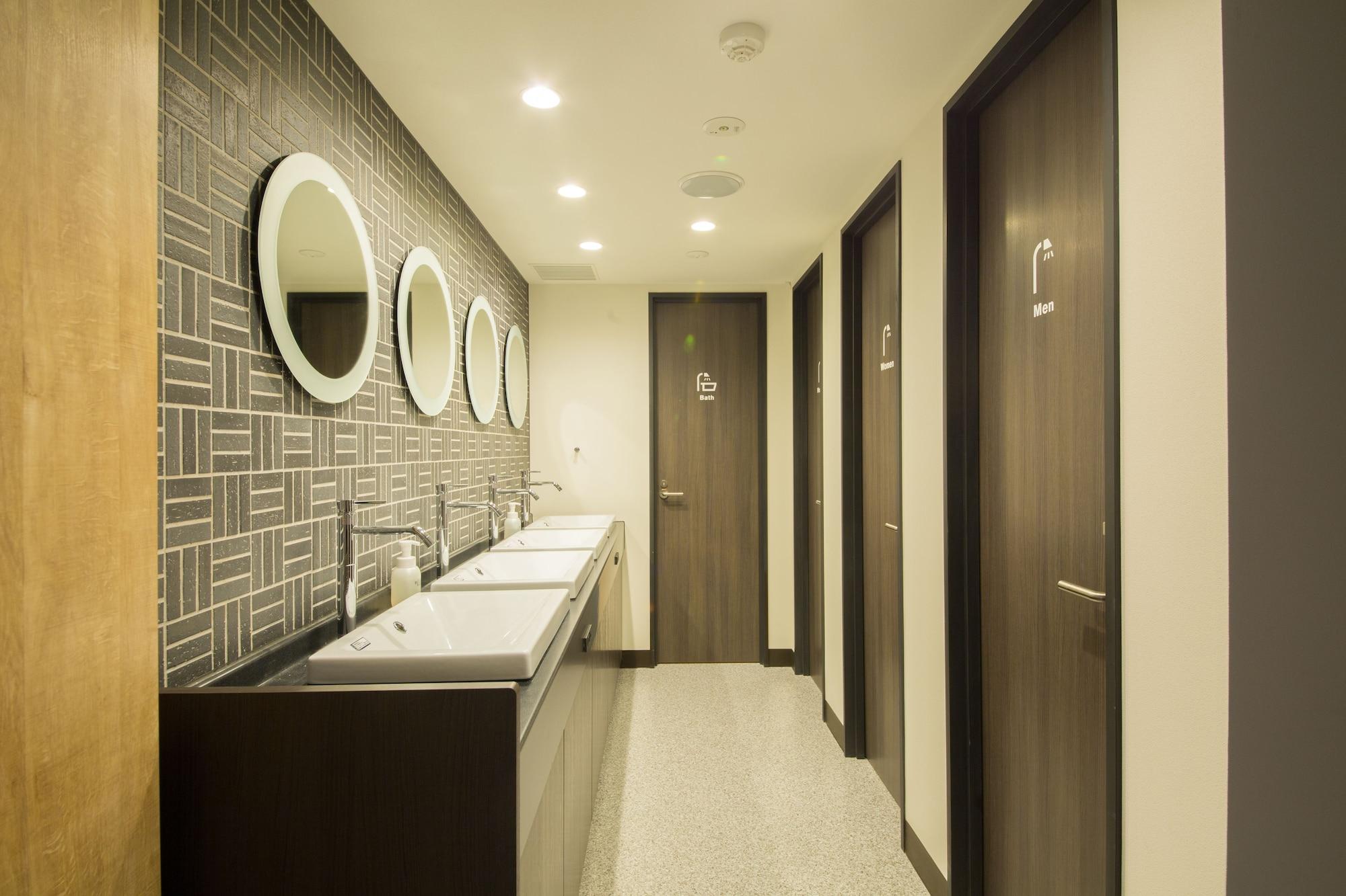 Emblem Hostel Nishiarai طوكيو المظهر الخارجي الصورة